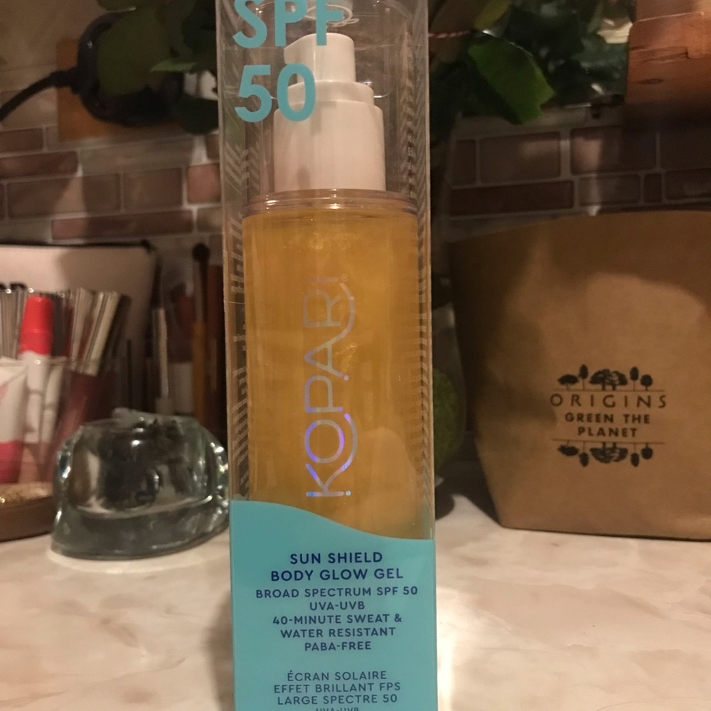 Kopari sun shield body glow gel Sunscreen